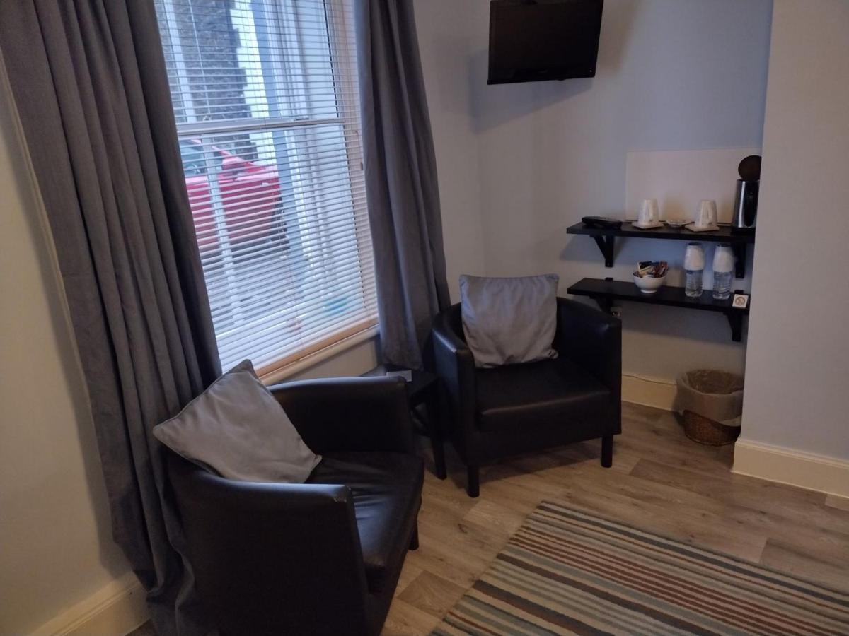 29 Well Street B&B Moffat Bagian luar foto