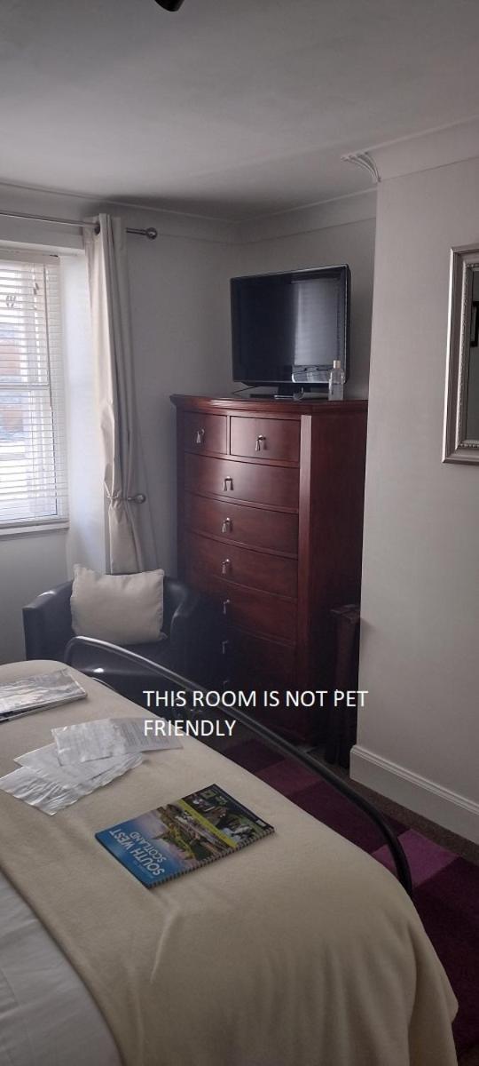 29 Well Street B&B Moffat Bagian luar foto