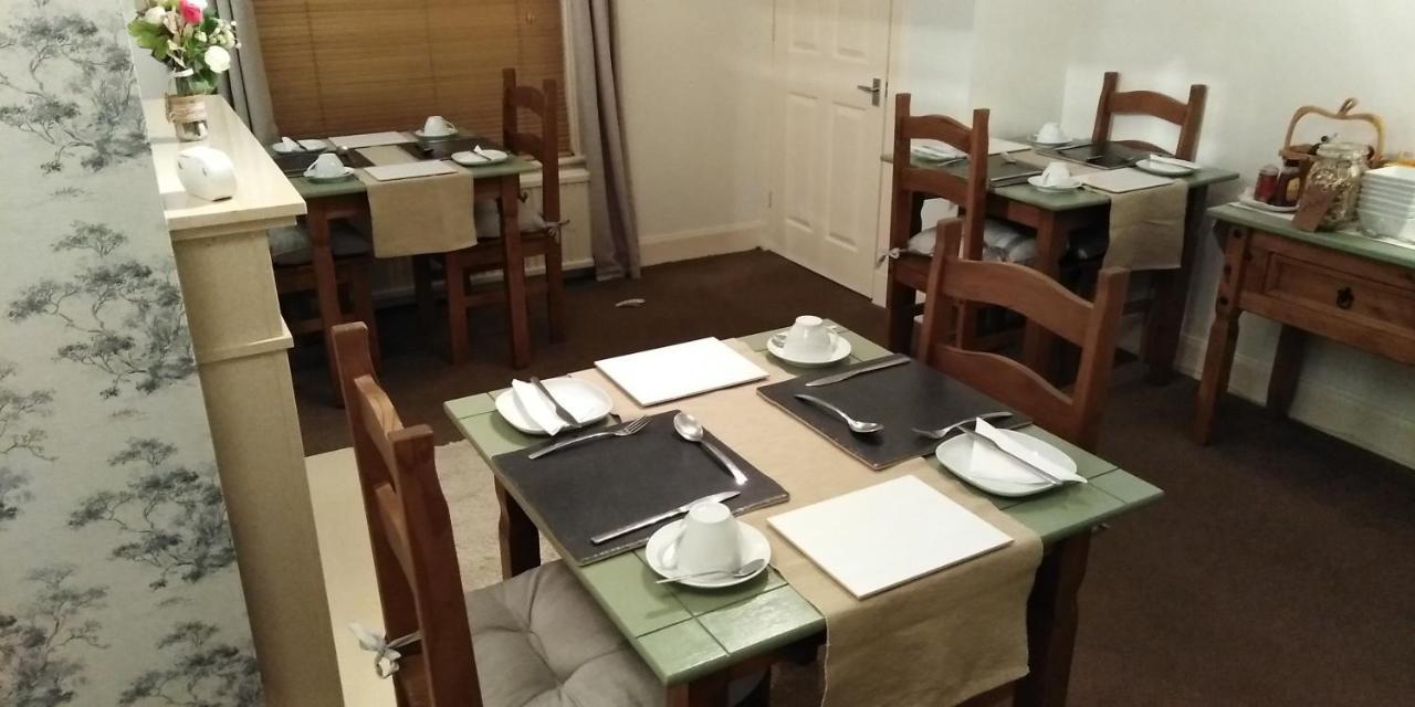 29 Well Street B&B Moffat Bagian luar foto