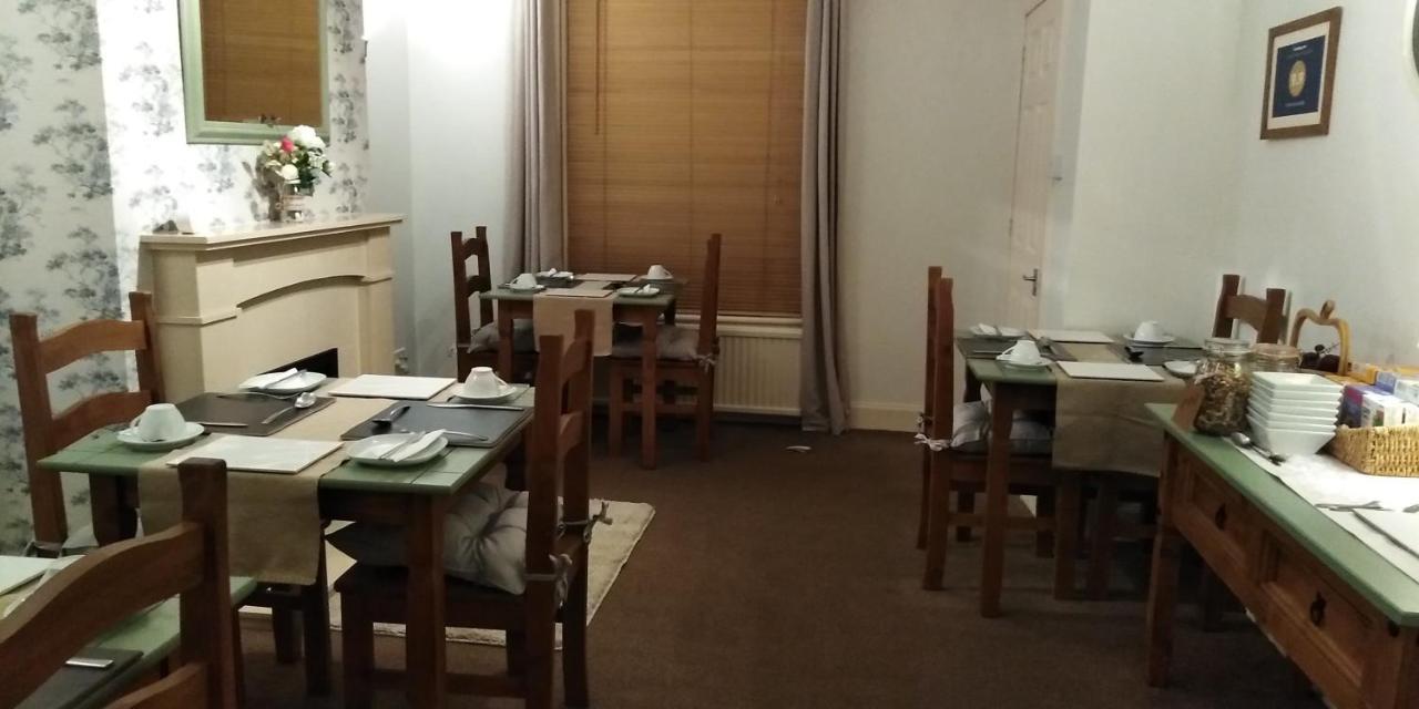 29 Well Street B&B Moffat Bagian luar foto